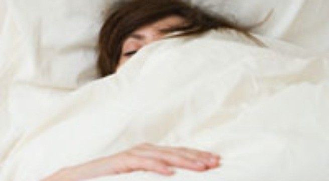 Những thói quen khi ngủ 'giết hại' sức khỏe, giảm cả chục năm tuổi thọ
